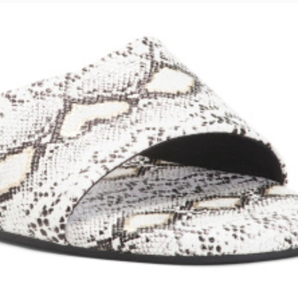 🔹️SOLEI SEA🔹️ Jolie Flip Flop Sandals Python for women Size 6 Only - Picture 3 of 6